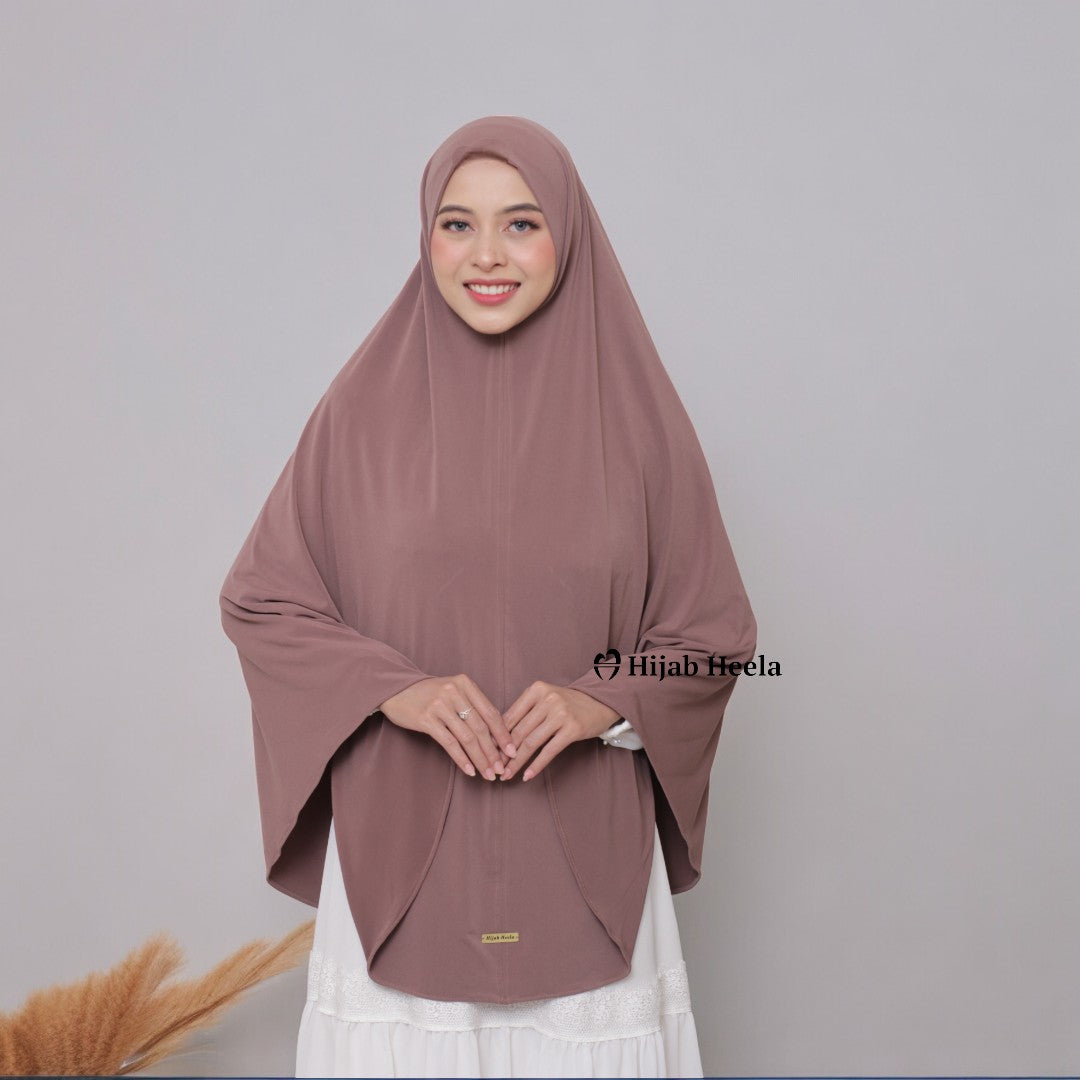 Khimar Dames ā Hawa van Hijab Heela, productfoto 2. De afgebeelde abaya is niet inbegrepen.