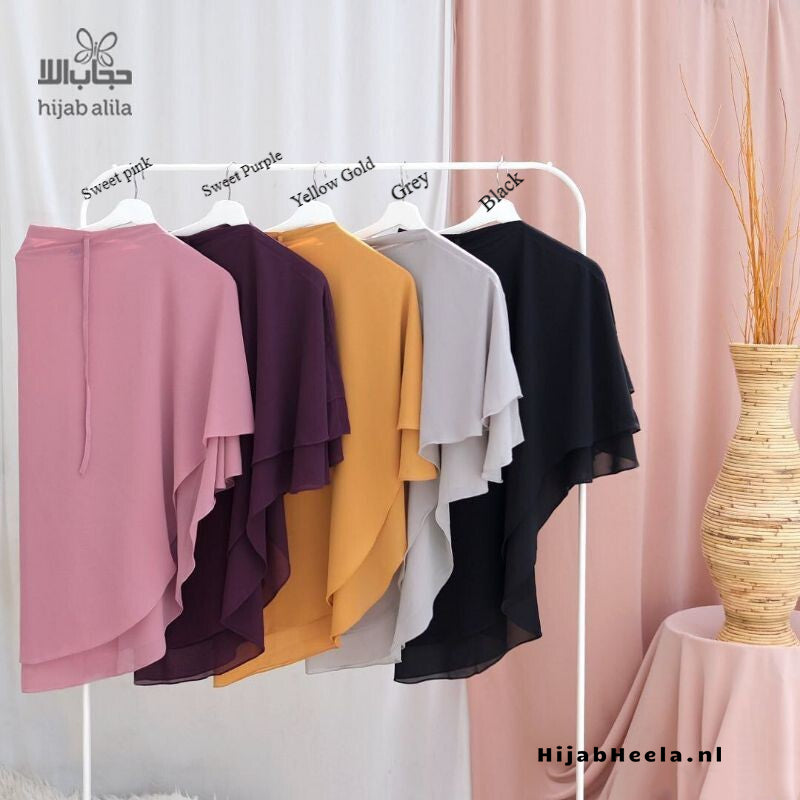 Khimar Dames ā KDA 2 van Hijab Alila, productfoto 2. De afgebeelde abaya is niet inbegrepen.