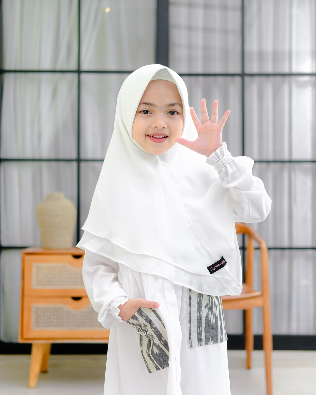 Khimar Wardah Kids White - Detail Wajah - Hijab Heela