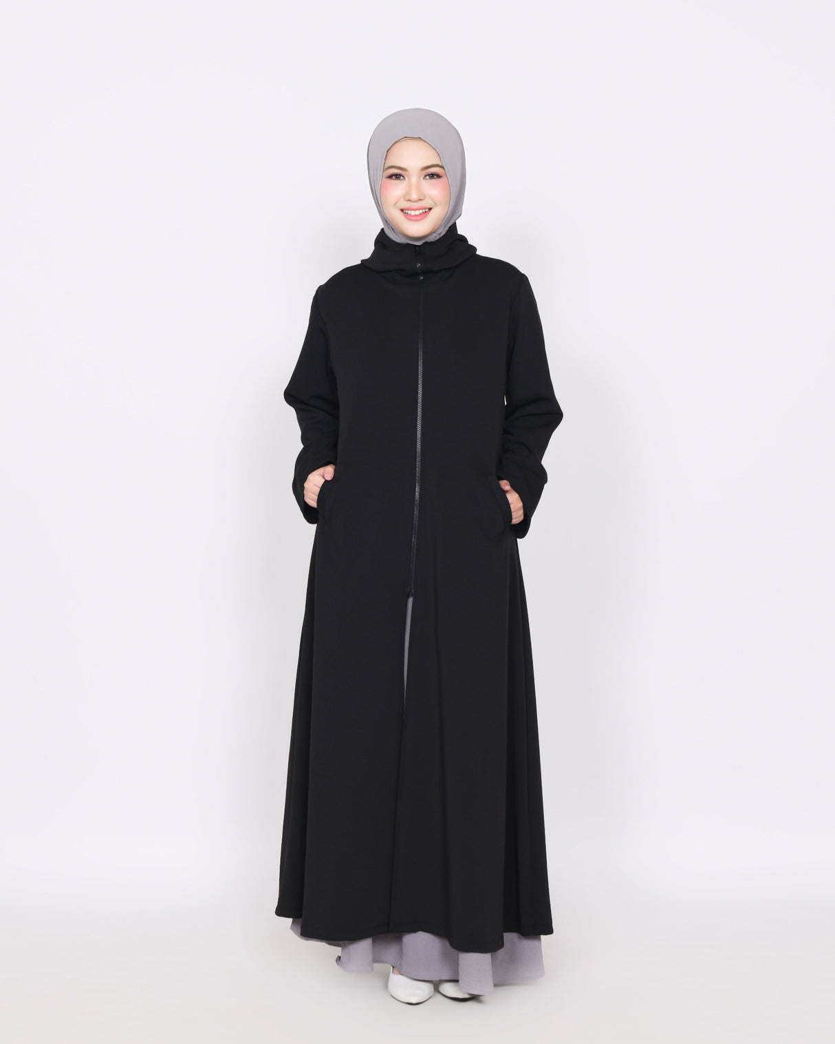 Outer Dames | Avelina