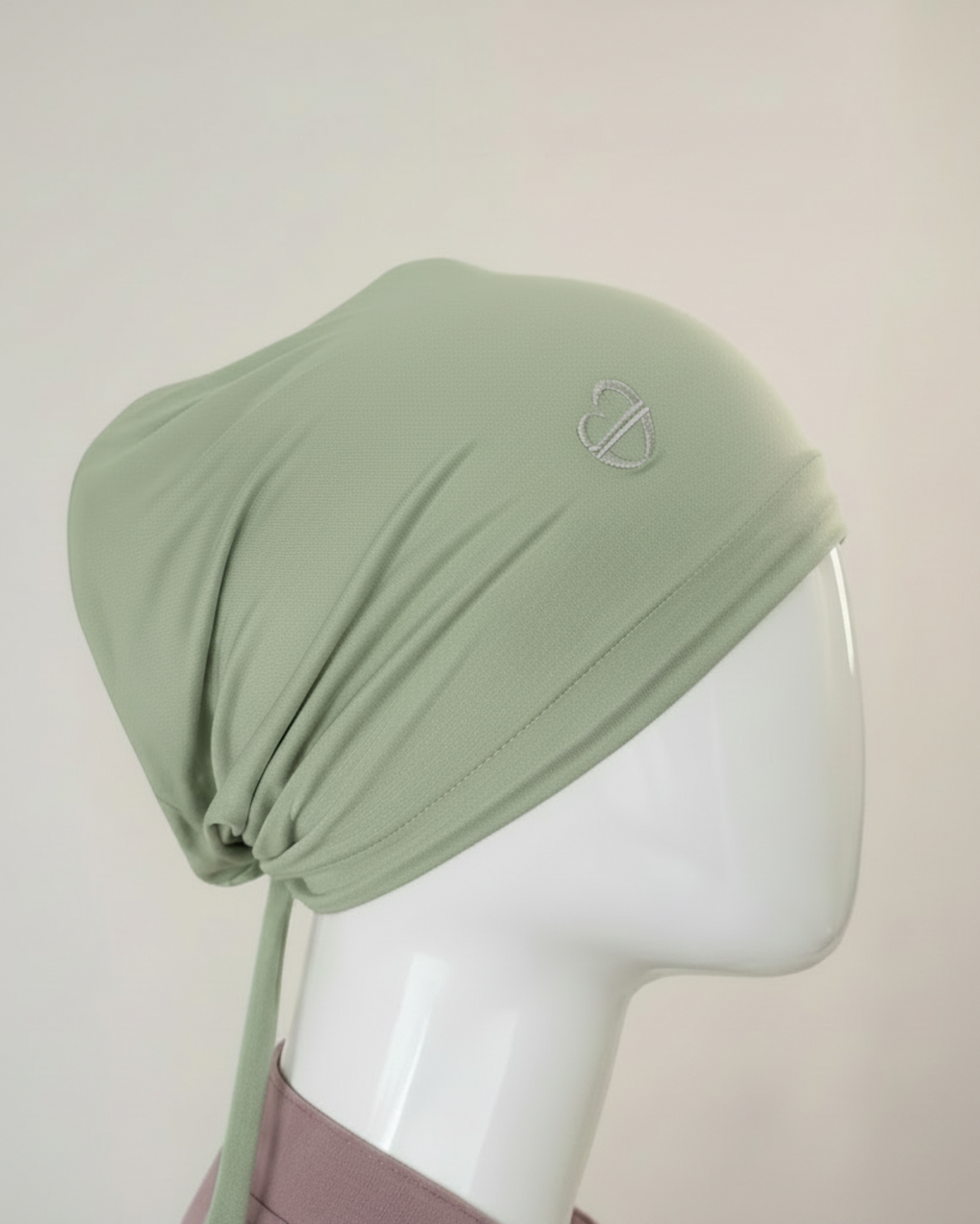 Underscarf | Kira