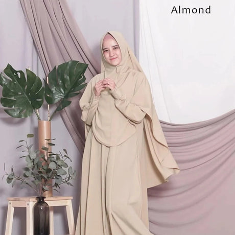 Khimar Dames – Hasna van Hijab Alila, productfoto 4. De afgebeelde abaya is niet inbegrepen.